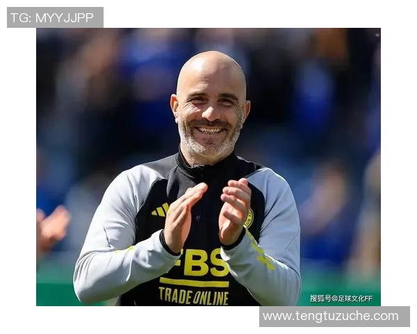 圣诞节期间亮相的足球球星名单盘点与精彩表现回顾